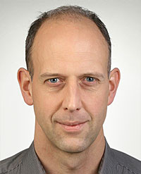 Porträtfoto: Prof. Dr. Stephan Kümmel