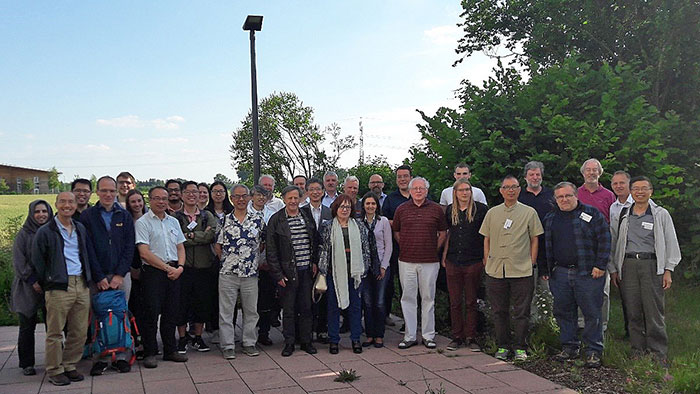 Members of the International Doctorate Program “Exploring Quantum Matter” pose for a group photo. 