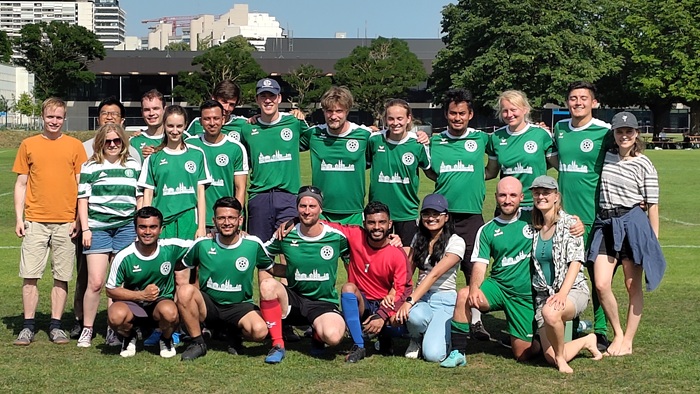Mannschaftsbilder der Teams beim Elite-Cup 2025