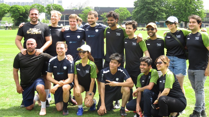 Mannschaftsbilder der Teams beim Elite-Cup 2025