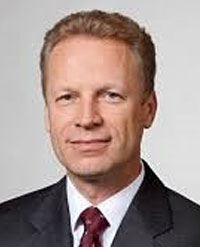 Portrait photo: Prof. Dr. Steffen J. Glaser
